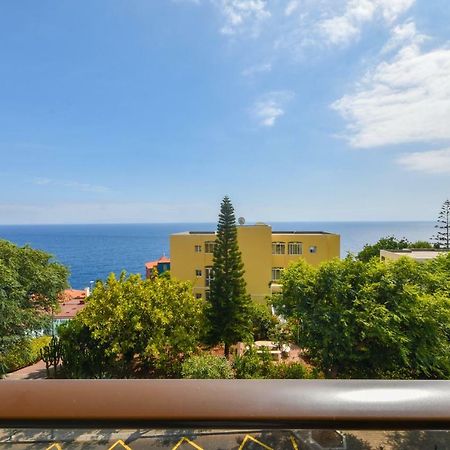 Spacious 3 Bedroom By The Beach Caniço Eksteriør bilde