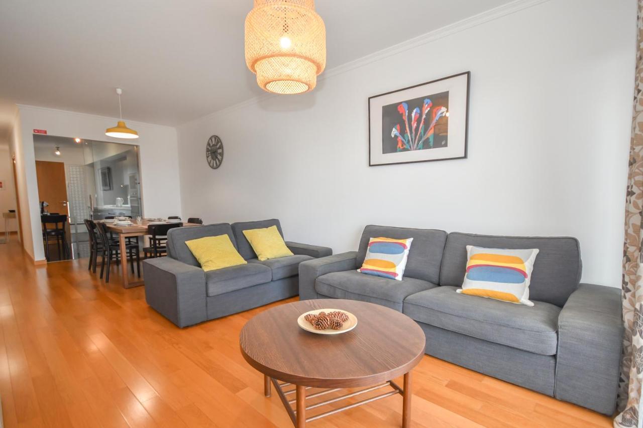 Spacious 3 Bedroom By The Beach Caniço Eksteriør bilde