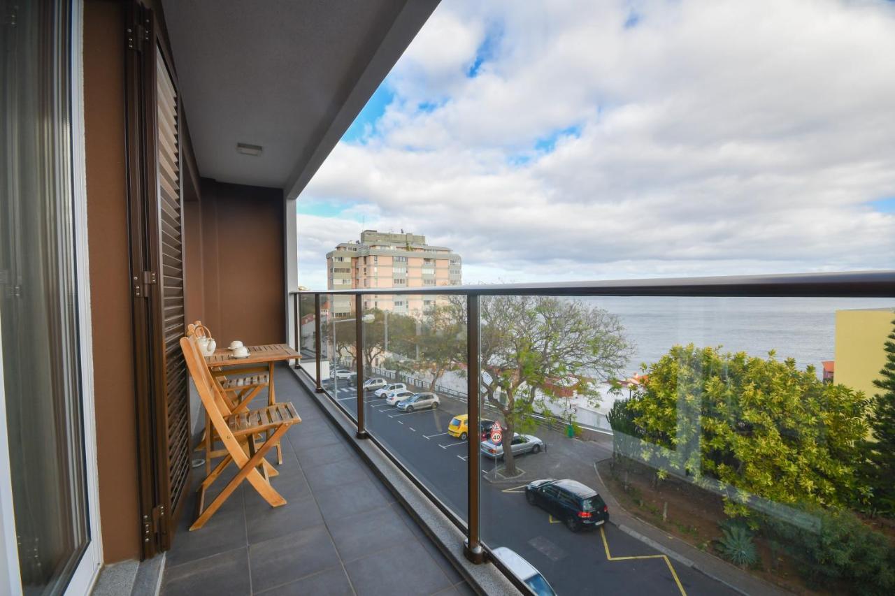 Spacious 3 Bedroom By The Beach Caniço Eksteriør bilde