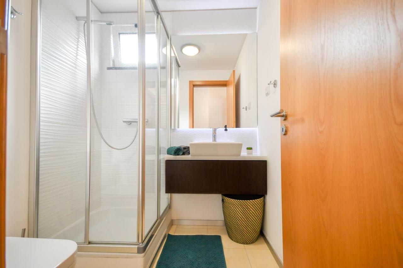 Spacious 3 Bedroom By The Beach Caniço Eksteriør bilde